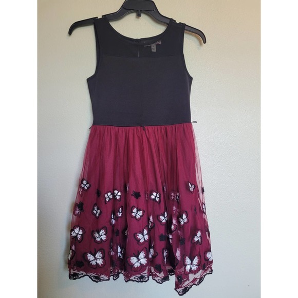 Girls Dress Burgundy & Black‎ with Butterflies Size 10 - Picture 1 of 7